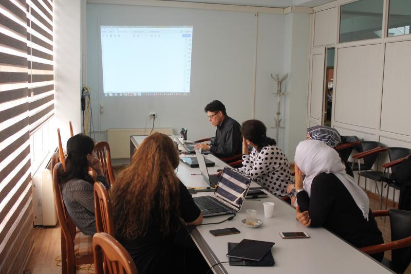 “Müəllimlər üçün intensiv peşəkar inkişaf təlimi və konsultasiya” proqramı çərçivəsində təlimlər yekunlaşıb, 10.10.2019