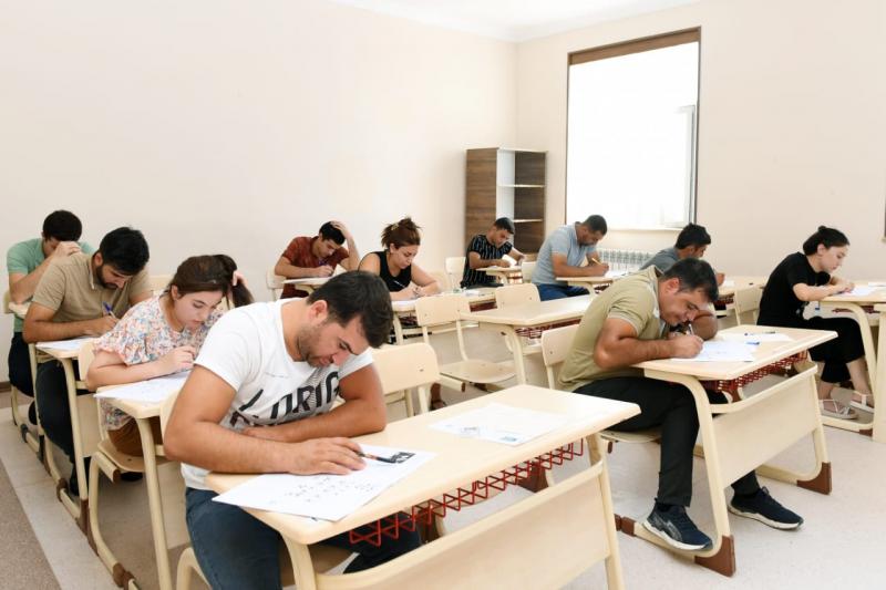 Naxçıvan Muxtar Respublikasının Dövlət Vergi Xidmətinə qəbul olmaq üçün test imtahanı keçirilib