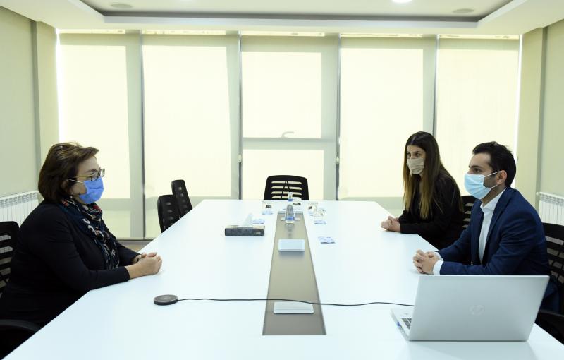Dövlət İmtahan Mərkəzinin Direktorlar Şurasının sədri Məleykə Abbaszadə “Yüksəliş” müsabiqəsinin qalibi ilə görüşüb