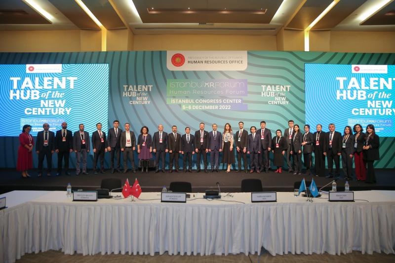 5-6 dekabr 2022-ci il tarixlərində DİM-in nümayəndə heyəti “Yeni əsrin istedad mərkəzi” mövzusunda təşkil olunan İstanbul İnsan Resursları Forumunda iştirak edib