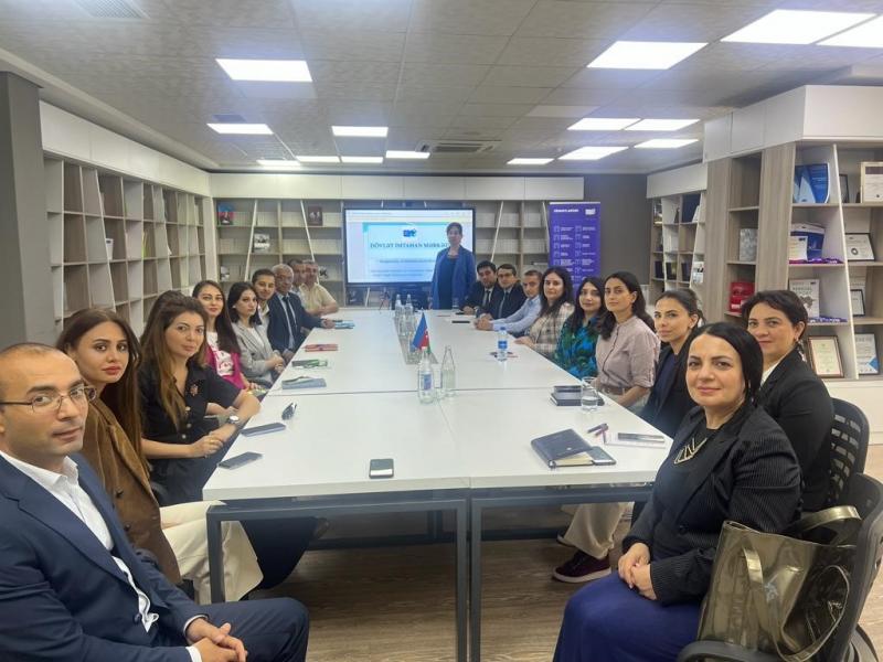 “Kargüzarlıq və elektron sənəd dövriyyəsi sistemləri “ mövzusunda təlim keçirilib