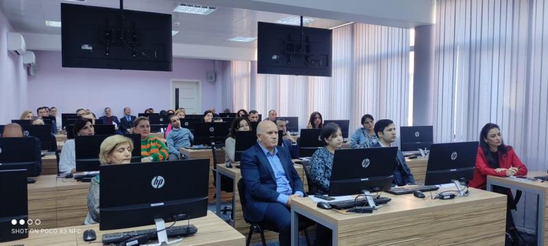 “Dövlət qulluqçusunun xidməti fəaliyyətinin qiymətləndirilməsi qaydası” mövzusunda növbəti təlim təşkil edilib