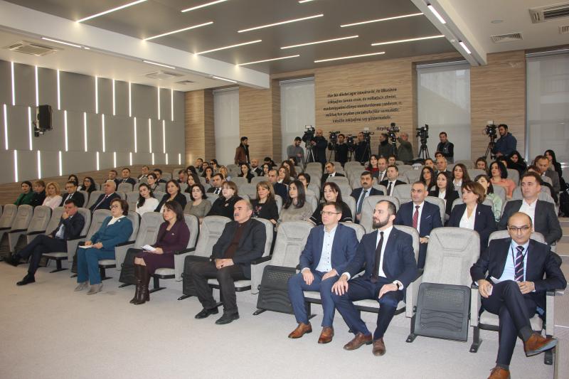 DİM-də  dövlət qulluğunun inkişafına dair strategiyanın 2023−2025-ci illərdə icrası üzrə fəaliyyət planının müzakirəsinə həsr olunan tədbir keçirilib