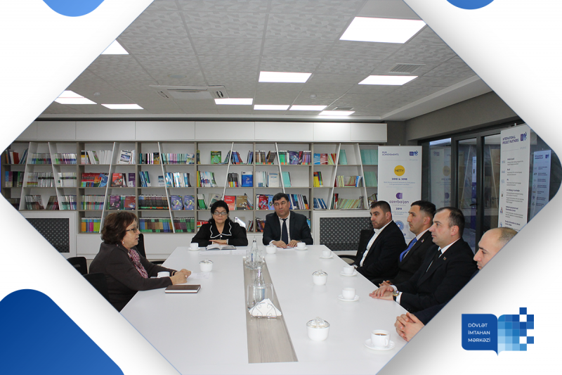 DİM-in Direktorlar Şurasının sədri Məleykə Abbaszadə 44 günlük Vətən müharibəsində iştirak edən bir qrup qazi ilə görüşüb