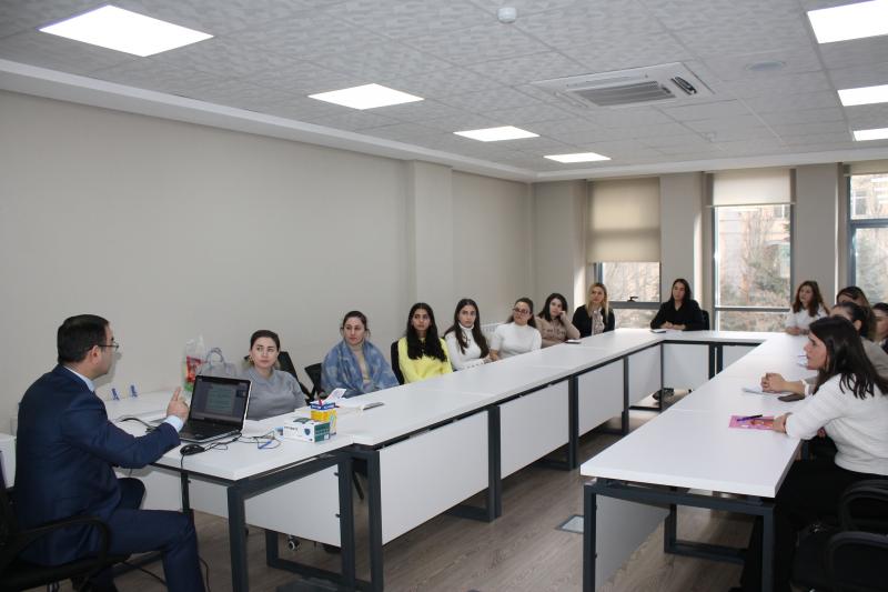 16 fevral 2023-cü il tarixində biologiya, tarix və riyaziyyat fənləri üzrə hazırlıq kurslarının ilk məşğələləri keçirilib