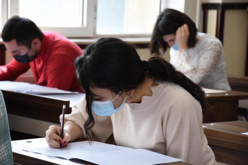 20 iyun 2021-ci il tarixində Dövlət İmtahan Mərkəzi tərəfindən rezidentura, dövlət qulluğu və doktoranturaya qəbul imtahanları keçirilib