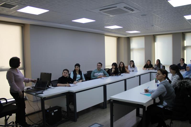 14 fevral 2023-cü il tarixində kimya və ingilis dili fənləri üzrə hazırlıq kurslarının ilk məşğələləri keçirilib