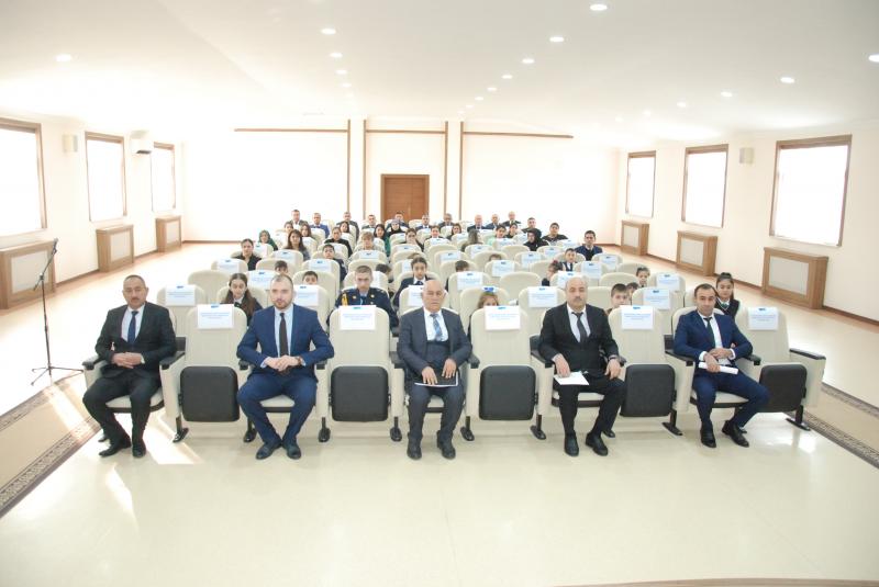 Dövlət İmtahan Mərkəzi “Yaşat” Fondu ilə birgə Bərdə və Naxçıvan şəhərlərində 44 günlük Vətən müharibəsində şəhid olmuş şəxslərin məktəbli övladlarının iştirakı ilə tədbir təşkil edib