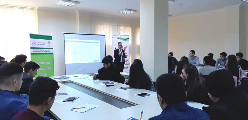Dövlət İmtahan Mərkəzi tərəfindən Vətənpərvər Maarifçi Gənclər İctimai Birliyi ilə  birlikdə 2019-cu ilin 15-16 noyabr tarixlərində Mingəçevir və Gəncə şəhərlərində gənclərlə görüş keçirilib