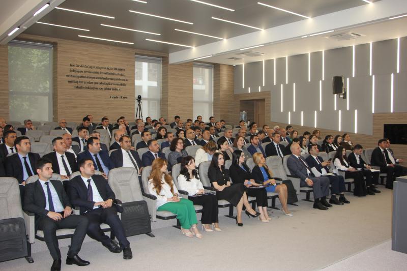 Dövlət İmtahan Mərkəzi “Yerli icra hakimiyyəti orqanlarında dövlət qulluğuna qəbul məsələlərinin müzakirəsinə dair tədbir” təşkil edib 