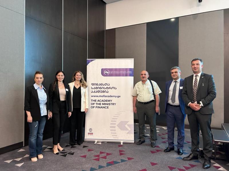DİM-in əməkdaşları Tbilisidə keçirilən “Keyfiyyətli maliyyə hesabatına aparan yol” adlı beynəlxalq konfransda iştirak ediblər