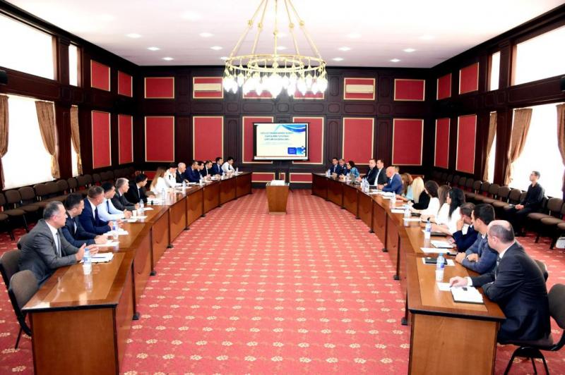 Naxçıvanda yerli icra və məhkəmə hakimiyyəti orqanlarında qulluq keçən dövlət qulluqçuları üçün təlim keçirilib