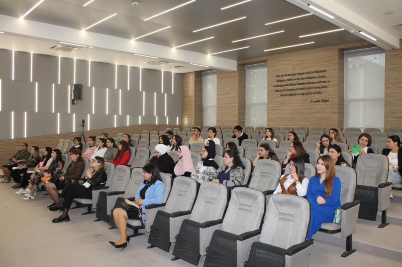 10 aprel 2023-cü il tarixində hazırlıq kurslarının Azərbaycan dili fənni üzrə səkkizinci, informatika fənni üzrə isə altıncı məşğələsi keçirilib