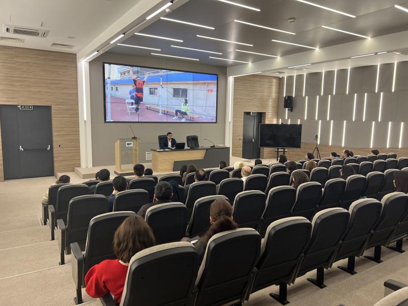 1 mart 2023-cü il tarixində bədən tərbiyəsi və idman istiqaməti üzrə xüsusi qabiliyyət imtahanlarında iştirak edəcək nəzarətçilər üçün təlim keçirilib