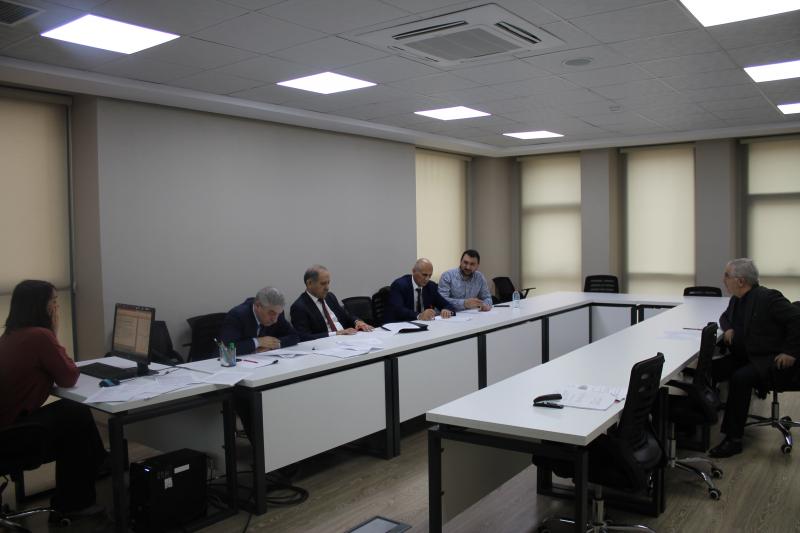 Dövlət İmtahan Mərkəzində 6 mart 2023 cü il tarixində Azərbaycan dili və ingilis dili fənləri üzrə işçi qruplarının iclasları keçirilib