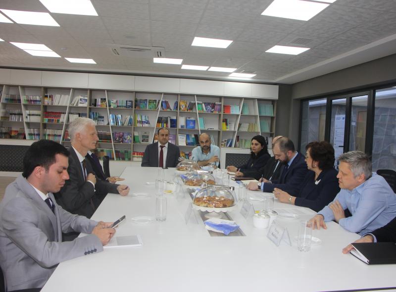 Beynəlxalq Şagird Qiymətləndirmə Proqramının yaradıcısı və direktoru Dövlət İmtahan Mərkəzinin qonağı olub