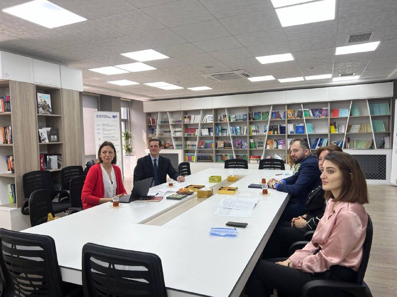 DİM, "International Baccalaureate" və Avropa Azərbaycan Məktəbinin nümayəndələri arasında görüş keçirilib
