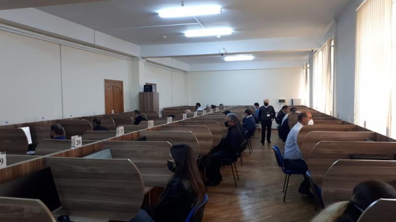 Vəkillər Kollegiyasına üzv olmaq istəyən namizədlər üçün tеst imtаhаnı keçirilir