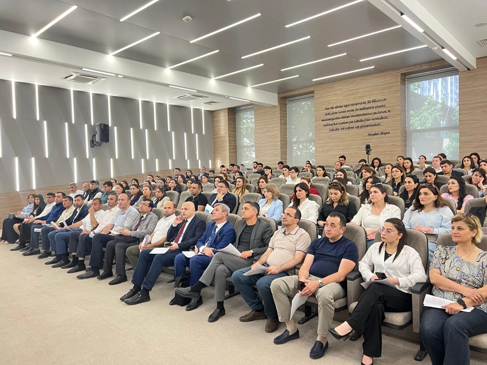 Qabiliyyət imtahanlarına cəlb ediləcək nəzarətçilər və rəhbərlər üçün təlimlərin keçirilmə...